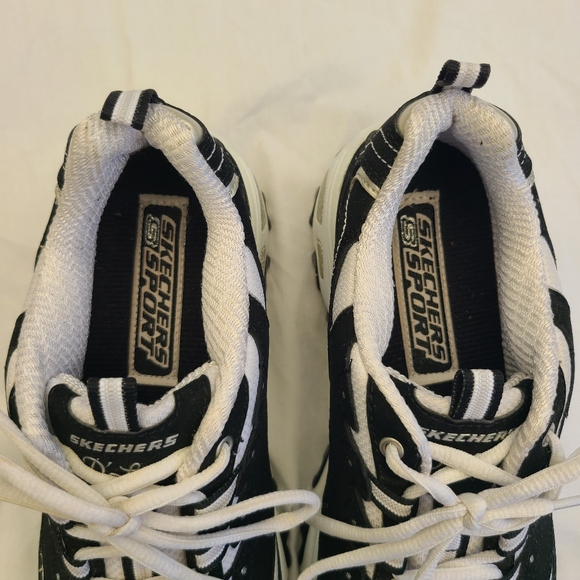 Skechers D'lites - Black & White Me Time Sneaker Size 7.5 - Picture 8 of 8